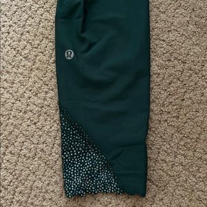 Womens lululemon leggings with reflective accent